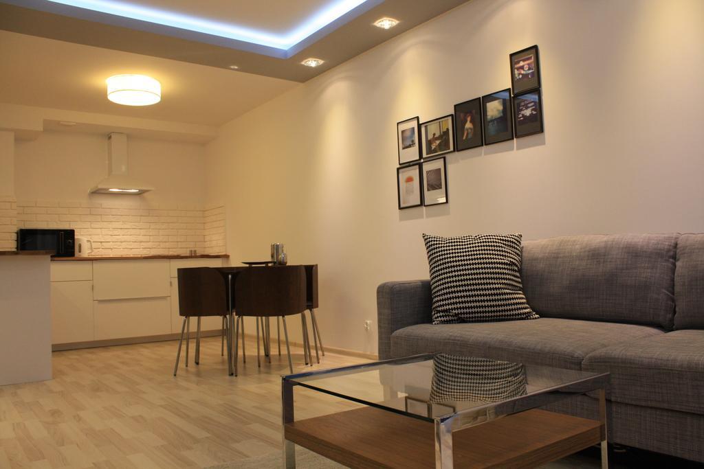 Apartament Aurora ชกลาร์สกา ปอเรมบา ห้อง รูปภาพ